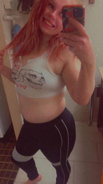 Desire , 23  female escort, Clarksville