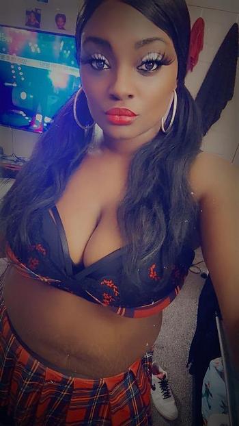 916-668-9205, 33  female escort, Clarksville