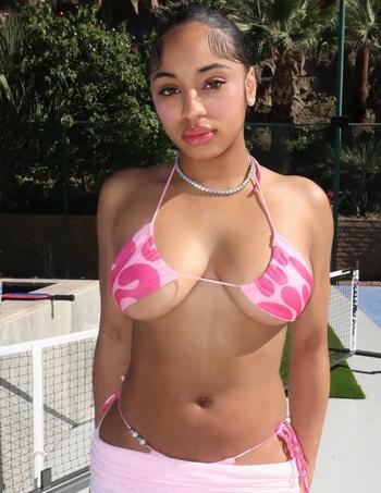 770-854-2648, 21  female escort, Clarksville