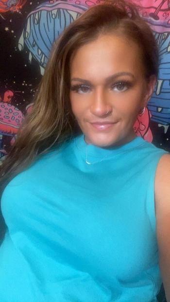 Lexi, 46  female escort, Clarksville