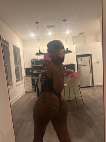Roxy , 20  female escort, Clarksville